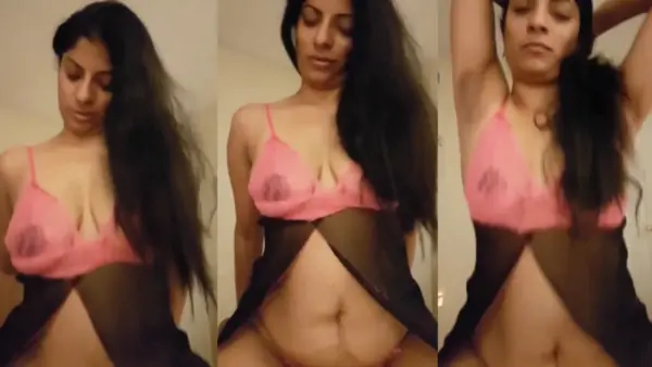 Tamil Beautiful Milf Aunty Fucking & Giving a Blowjob HD Video